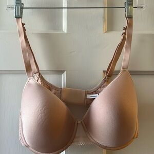 Chantelle Jolie tee shirt bra